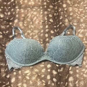 Victoria’s Secret 36B dream angels padded wireless bra